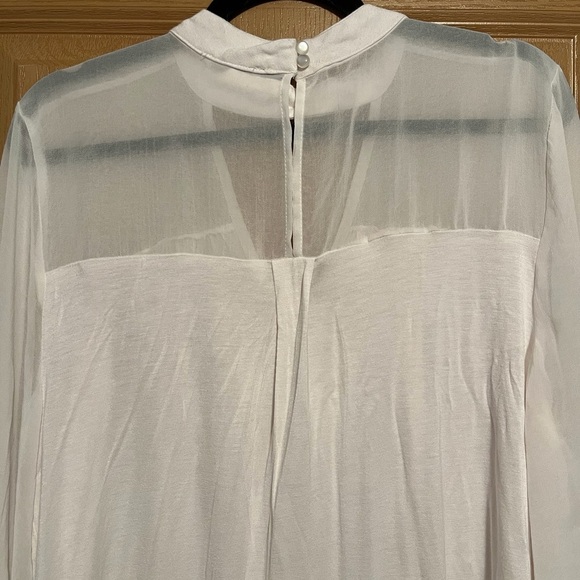 Maurice’s beautiful white blouse - Picture 6 of 8